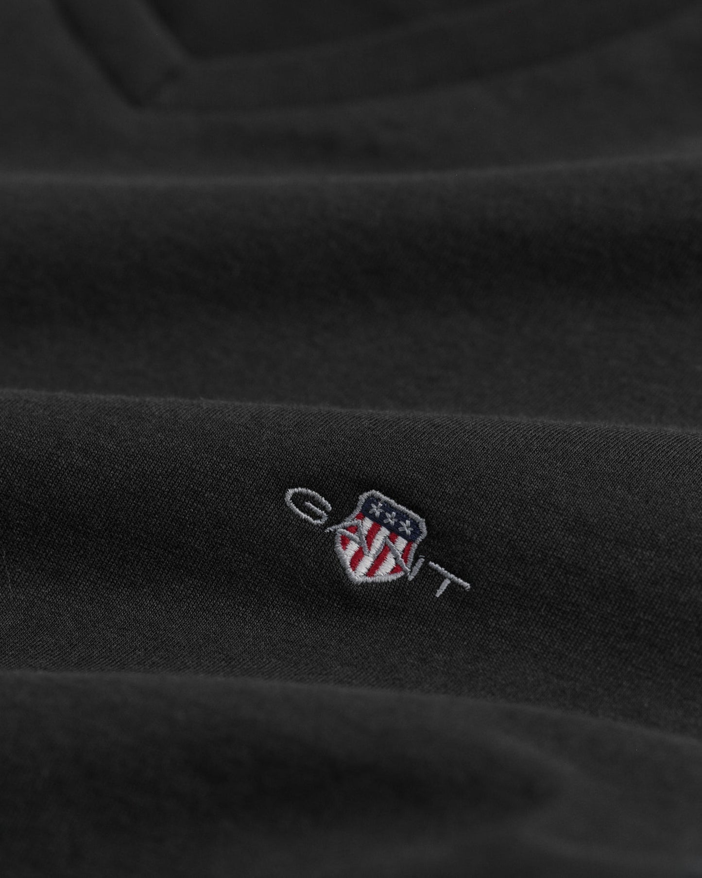 Men's Slim Fit Shield V-Neck T-Shirt - BLACK