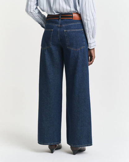 Low-Rise Wide Leg Jeans